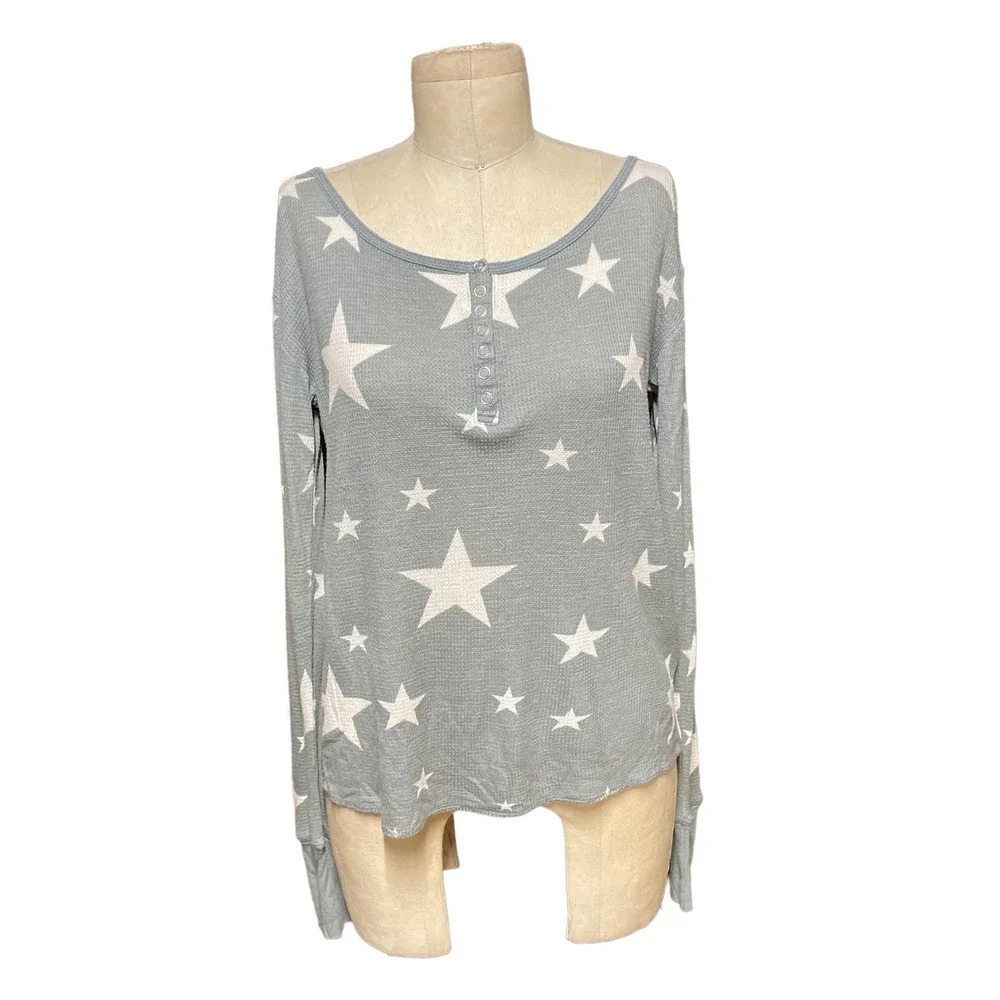 Wildfox Star Print Thermal‎ Henley Long Sleeve Top Gray Size XS